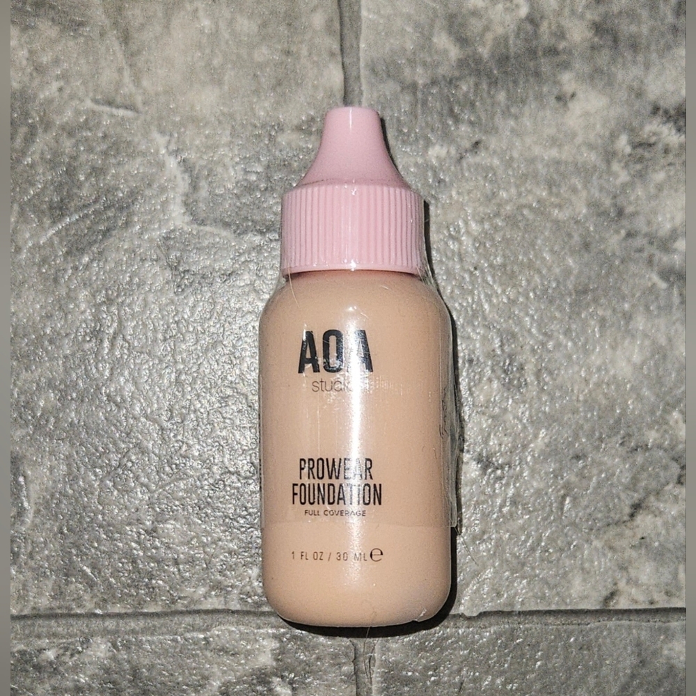 AOA Studio Prowear Foundation — Nude 30ml BNIB